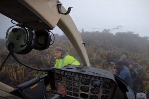 El misterio del helicóptero venezolano hallado en el Esequibo y por qué estaba en manos de mineros de Guyana