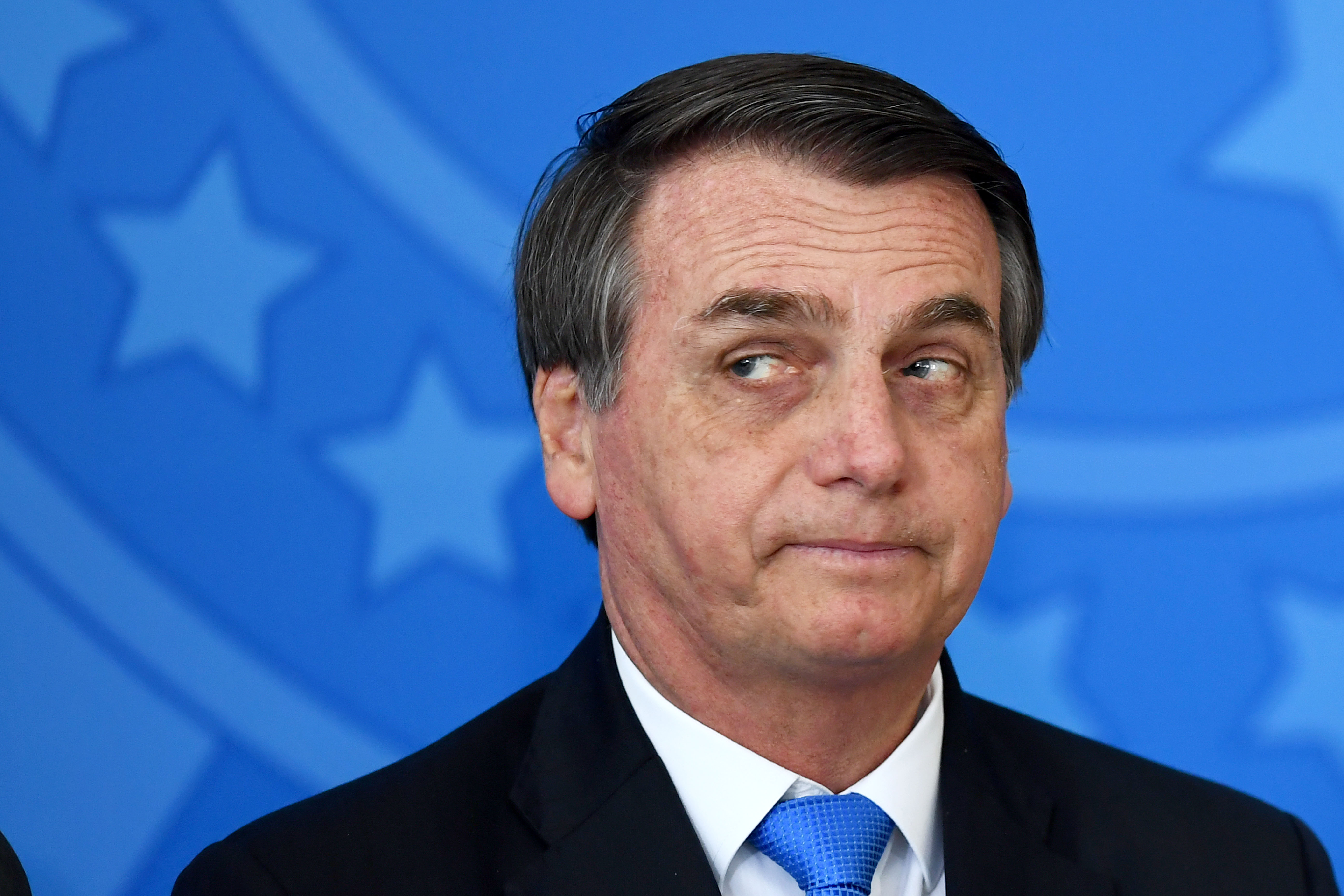 Bolsonaro quiere que cuarentena en Brasil termine esta semana