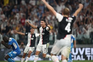 Juventus y Napoli se cayeron a goles en un partido loco hasta el último minuto