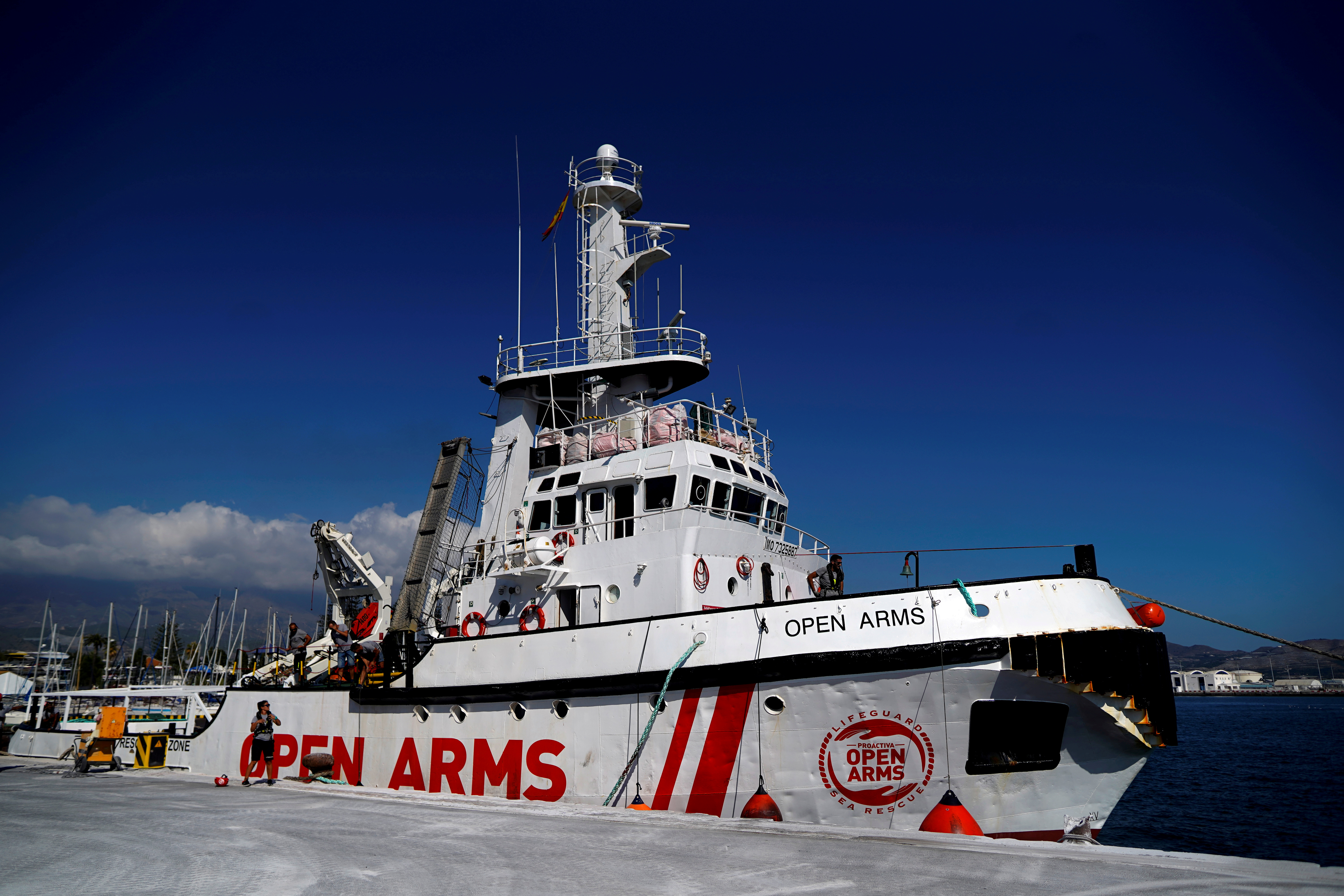 Open Arms pide asilo en embajada española en Malta para 31 menores rescatados