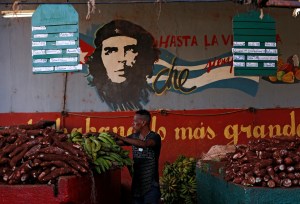 A lo venezolano: Gobierno cubano impone nuevos controles de precios para tratar de frenar inflación
