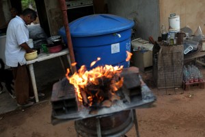 Con leña, una madre en Maracay quemó a su hijo de cinco años en el cuello