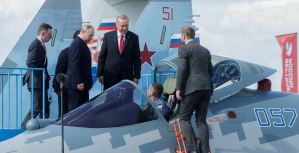 Putin y Erdogan le echaron un ojo al caza Su-57 mientras planean más acuerdos bélicos