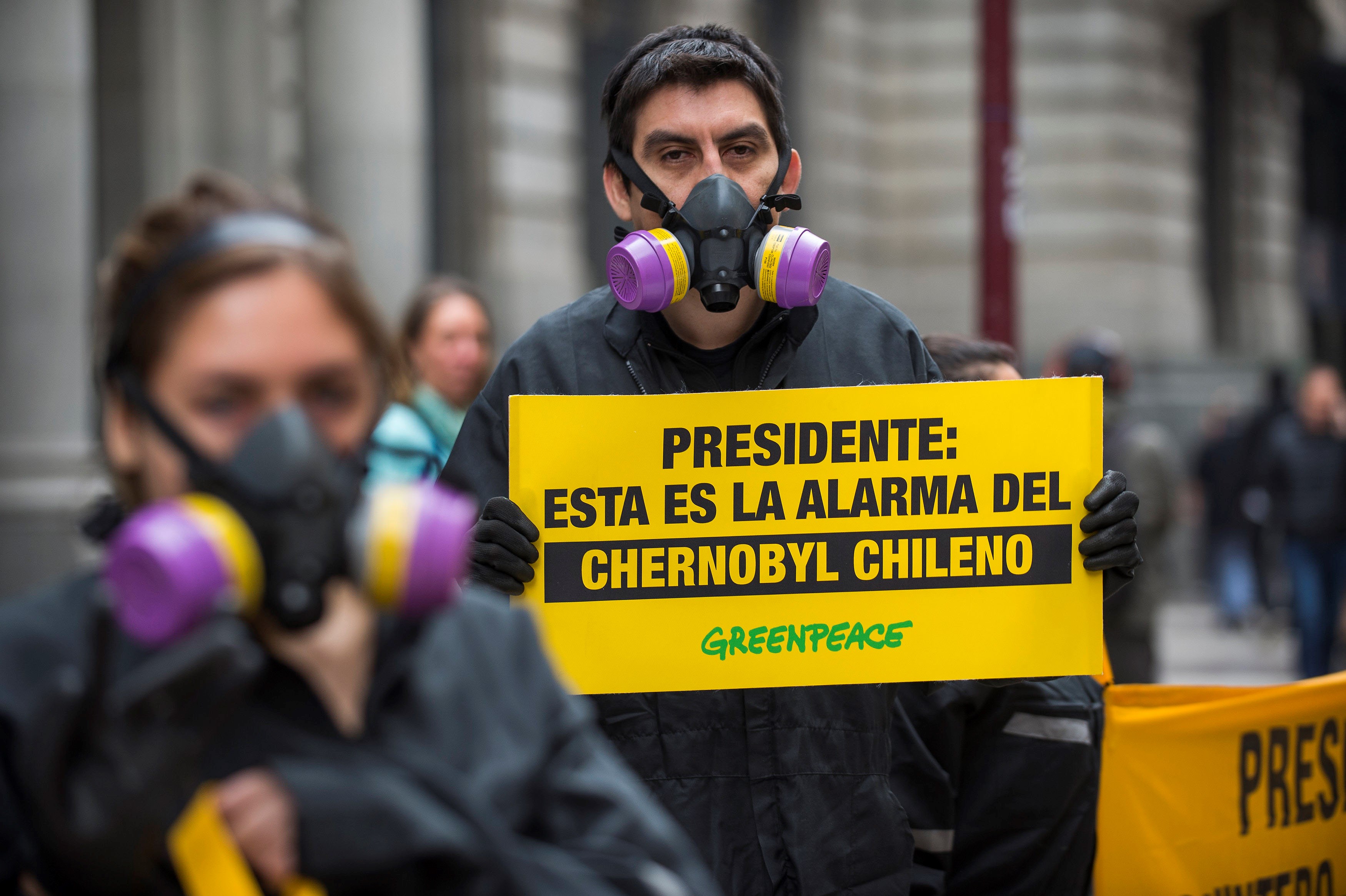 Persiste la contaminación en costa chilena tras un año de intoxicación masiva