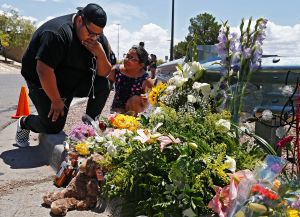 Racismo y misoginia, la policía busca los motivos de los autores de las matanzas en EEUU