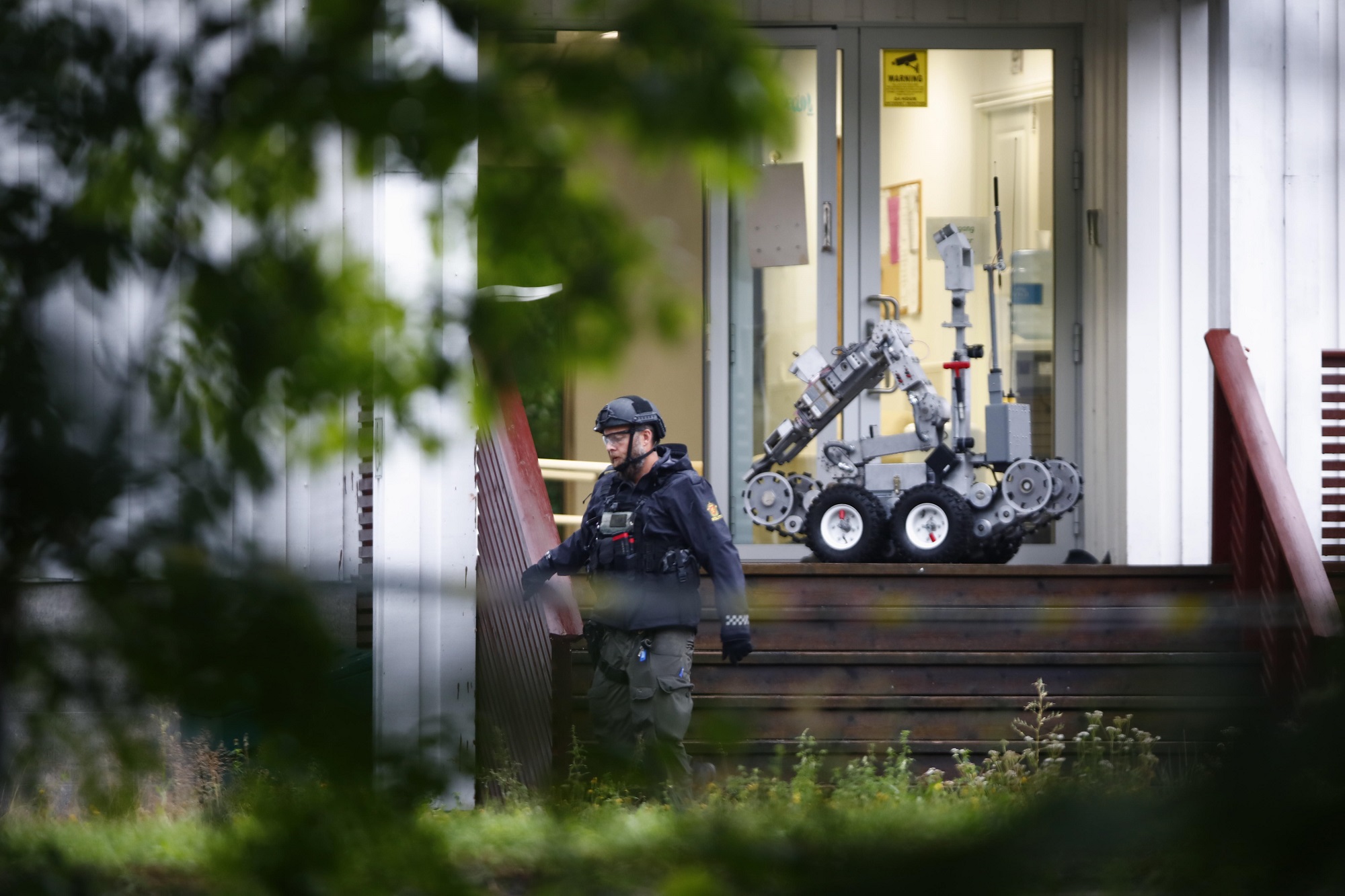 Policía noruega investiga como intento de atentado terrorista el tiroteo en mezquita