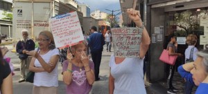 Vecinos de Chacao protestan por falla en el servicio de agua #30Ago