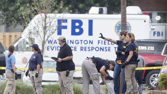 FBI arrestó a joven que amasó armas y expresó apoyo a tiroteos en EEUU