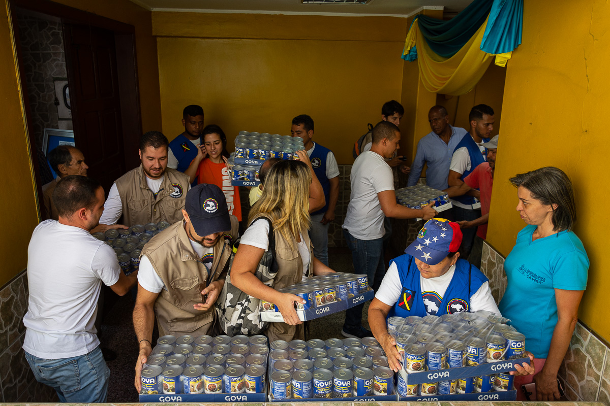 Rescate Venezuela entregó más de 3.000 latas de caraotas a instituciones benéficas de Venezuela