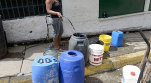 Habitantes de Guarenas y Guatire continúan sin recibir una gota de agua #6Oct