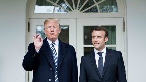 Trump deja abierta la puerta a la diplomacia con Irán tras golpe de efecto de Macron