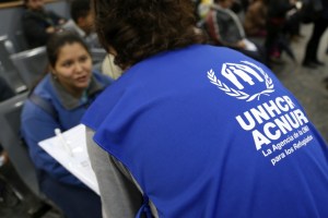 Chavismo firmó convenio con la Acnur para “promover” la protección de refugiados