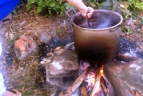 Habitantes de Delta Amacuro cocinan a leña por falta de gas doméstico #20Ago