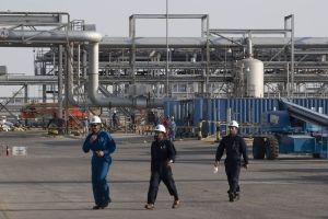 La capacidad petrolera saudita se recupera más rápido de lo esperado del ataque