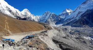 La primera carretera al Everest, una vía más segura hasta el techo del mundo (Video)