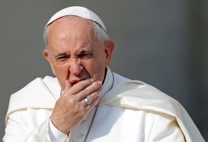 El papa Francisco recuerda que los imperios y las dictaduras siempre han caído