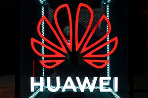 EEUU amplía sanciones contra el gigante chino Huawei