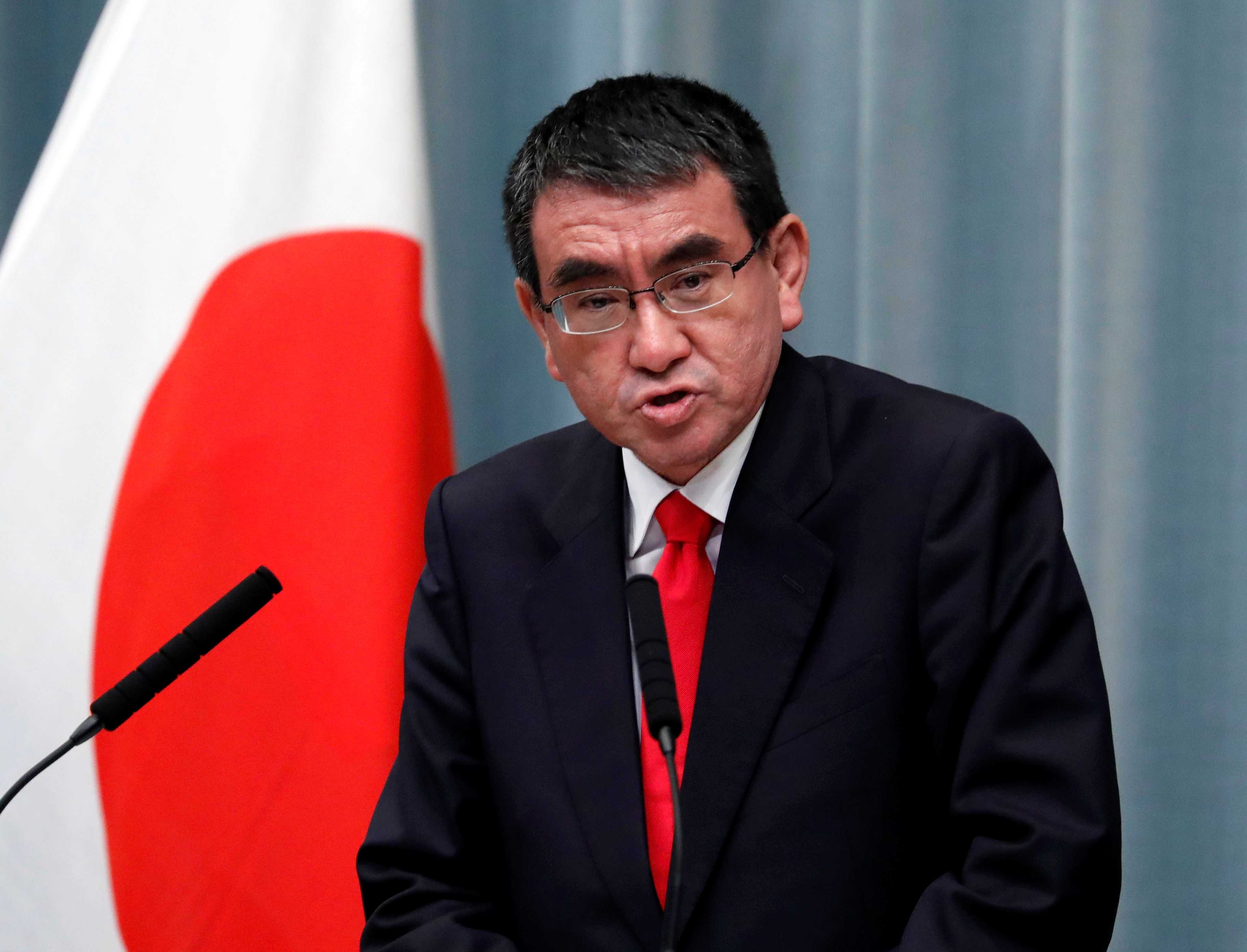 Japón considera a China como una amenaza mayor que Corea del Norte