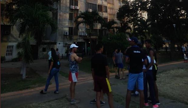 Reportan tensa situación de rehenes en Guayana tras robo en una vivienda