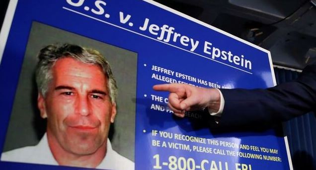Epstein reclutaba jóvenes en escuelas de danza en Nueva York, según las demandas