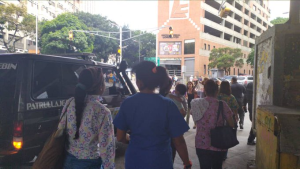 Sebin llegó a protesta de enfermeras del JM de los Ríos (Foto)