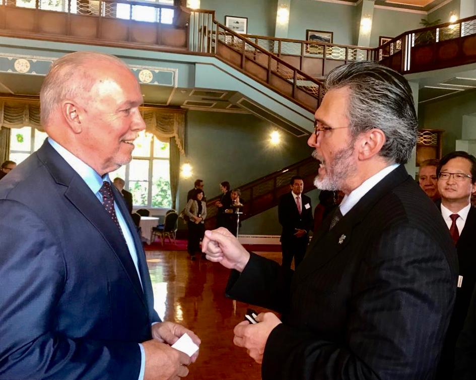 Viera Blanco se reúne con gobernadora y Primer Ministro de Bristish Columbia en Canadá
