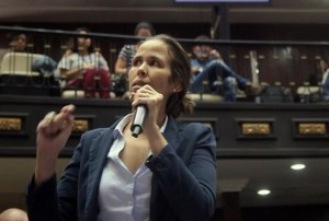 La diputada Manuela Bolívar alertó que en enero asesinaron a 25 mujeres