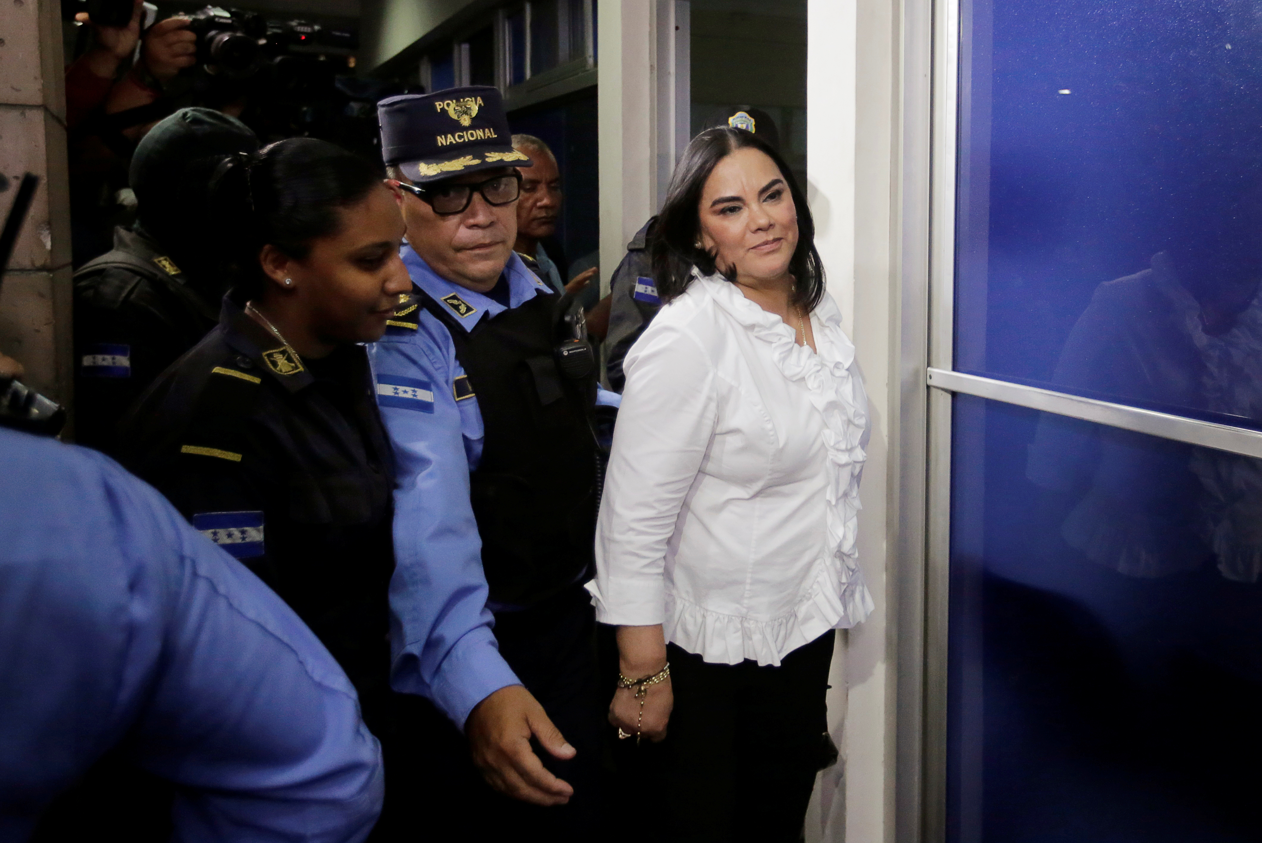 Condenan a 58 años de cárcel a una exprimera dama de Honduras