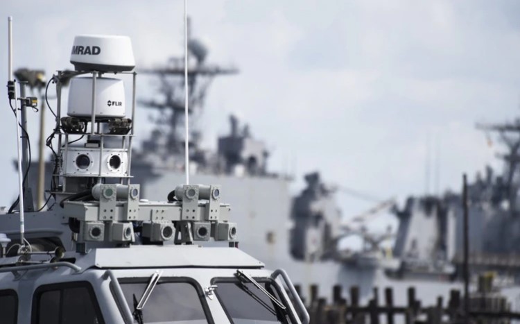 De barcos invisibles a manadas de drones: Las armas que se vienen en la Guerra Fría tecnológica