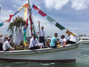 Juan Guaidó acompañó a la Virgen del Valle en su paseo tradicional por el mar (LA FOTO + Videos)