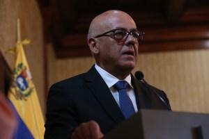 Jorge Rodríguez se reunió con los “mini partidos” y anunció la creación de una mesa complementaria electoral