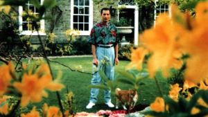 La emotiva historia tras las últimas fotos de Freddie Mercury en su jardín, antes de morir