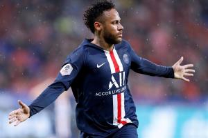 Una genial maniobra de Neymar rescata al PSG frente al Lyon