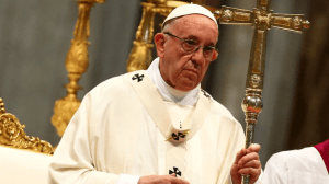 El secretario personal del Papa, el argentino Fabián Pedacchio, deja su cargo