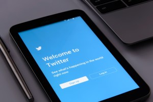 ¡Más allá de fakes news y censuras! Cómo ser un PRO en el uso efectivo de Twitter (MANUAL)