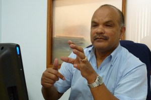Comisionado Humberto Prado aseguró que medida de “casa por cárcel” a diputado Ismael León viola sus DDHH