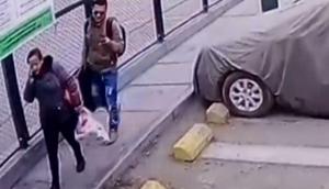 ¡Se llevaron hasta el papel higiénico! Venezolanos fueron captados robando apartamentos en Lima (Video)