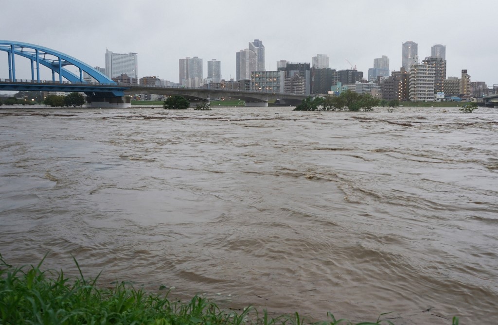 Alerta máxima, un muerto y competiciones deportivas anuladas por tifón Hagibis en Japón