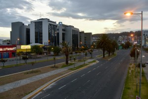 Pueblo ecuatoriano expresó su sentir a través de un cacerolazo por la paz (Videos)