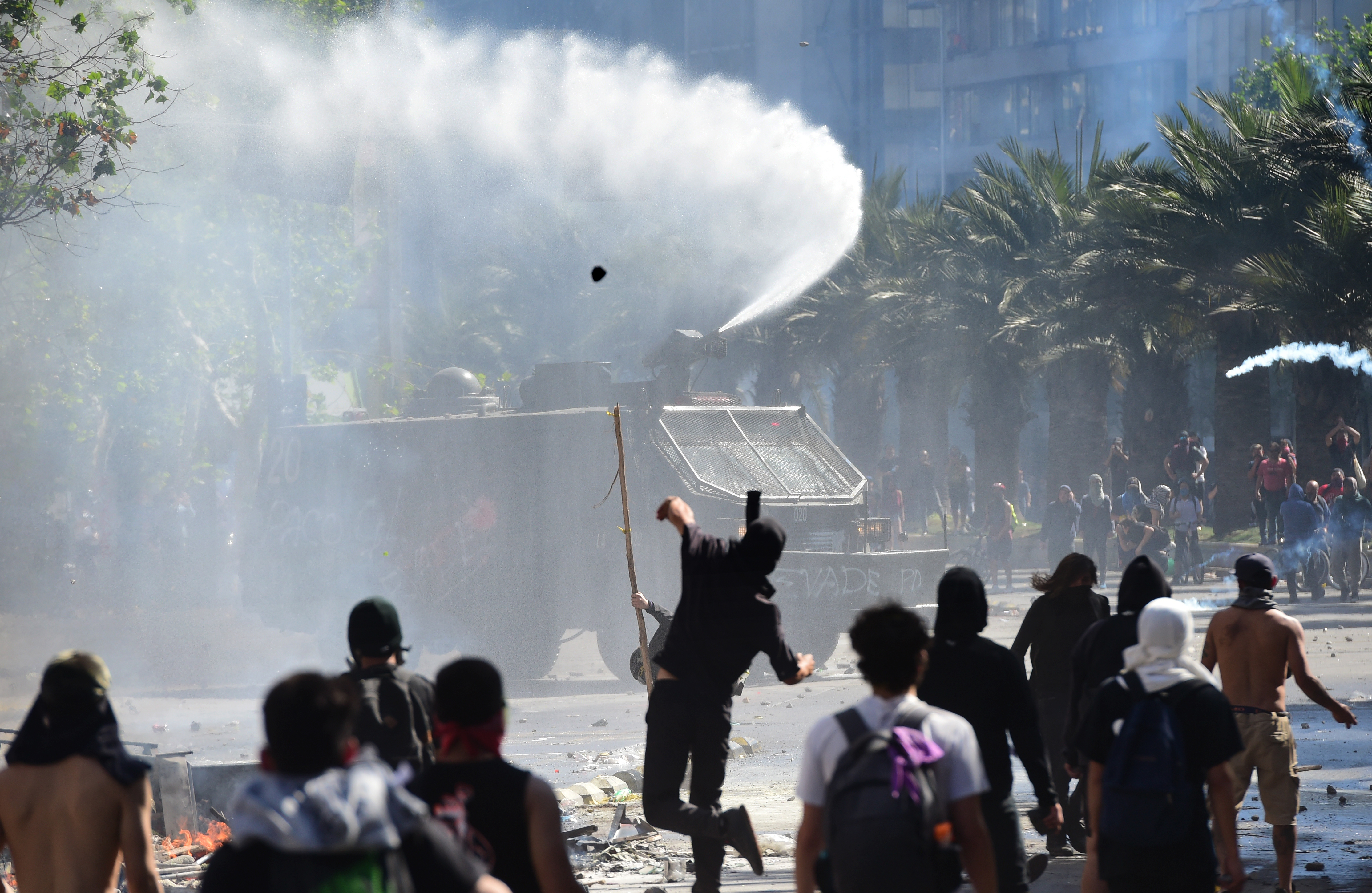 Militar se entrega por la muerte de un manifestante en Chile
