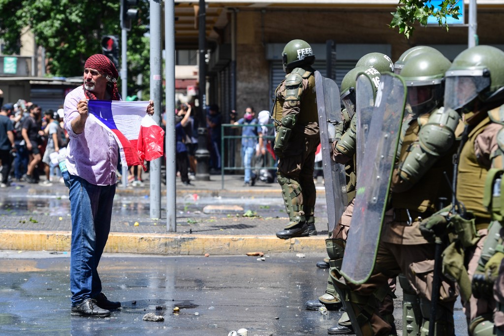 Bachelet pide mayor atención a la raíz del descontento en Latinoamérica