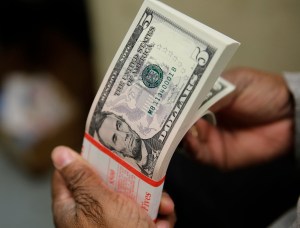 Bancos comienzan a ofrecer cuentas custodias para guardar divisas de sus clientes