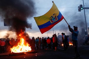 Cifra de arrestados por protestas en Ecuador sube a 477 personas