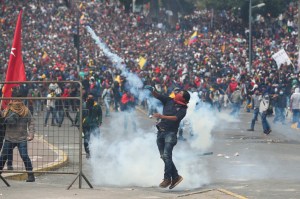 EEUU estaría investigando la participación del régimen de Maduro en protestas violentas en Ecuador 