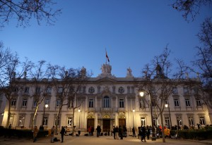 Diecinueve exdirigentes socialistas condenados en España en un macrocaso de corrupción