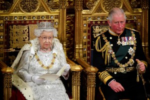 El príncipe Carlos de Gales renuncia a su casa en preparación para convertirse en Rey