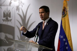 “No los dejemos solos en las protestas”: Guaidó garantizó su respaldo total a los maestros