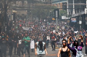 Partido Socialista de Chile no asistirá a reunión con Piñera por protestas en el país 