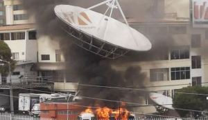 Así quedó la infraestructura de Teleamazonas tras el ataque de los manifestantes (VIDEO)