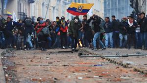 Recomiendan a venezolanos abstenerse de tomar parte en protestas en Ecuador
